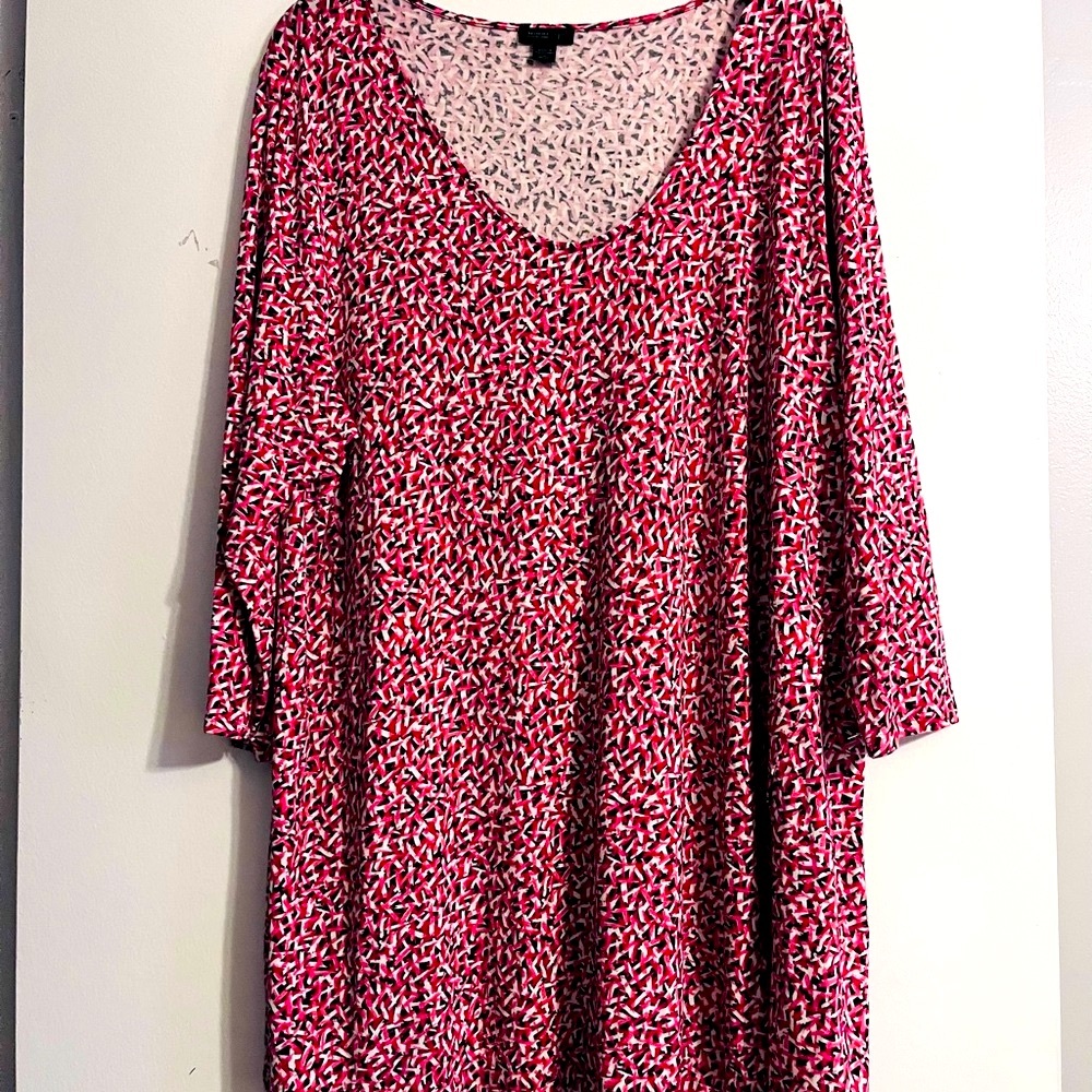 J Jill Wearever Collection Tunic Top Asymmetrical Hem Large Pink Black Print